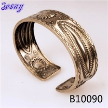 الصين indian ethnic jewelry wholesale tattoo brass cuff bracelet B10090 الصانع