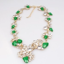 中国 resin flower crystal bead gold statement necklace N90006 メーカー