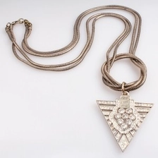 中国 simple gold chain rhinestone triangle pendant necklace N90096 メーカー