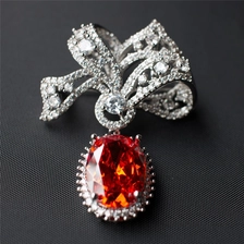 China 2018 New Design Hot Selling Latest Wholesale Colorful Crystal Rhinestone Crown Wedding Jewellery Brooch manufacturer