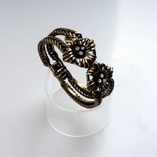 China European high-grade Jewelry Wholesale Wide Opening Cuff Alloy Bracelet manufacturer