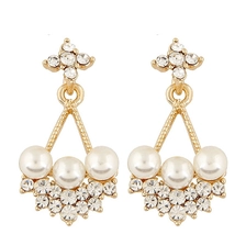 China New boutique round pearl fan earrings rhinestone ladies jewelry fashion earrings manufacturer