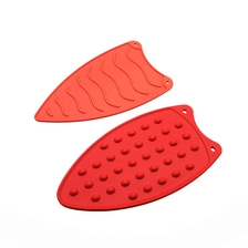 Chine Benhaida Factory Direct Heat Resistant Silicone Iron Pad en gros, le repos en fer avec deux types de formes fabricant