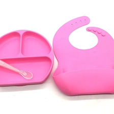 China Rutschfeste Silikon Tischset für Babys, einteilige Baby Fütterung Mat FDA Silikon Baby Tischset Platte Hersteller