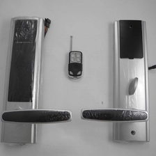 ประเทศจีน RFID ไฟฟ้าแผงล็อคประตูพร้อมกุญแจรีโมท PY-8820YH ผู้ผลิต