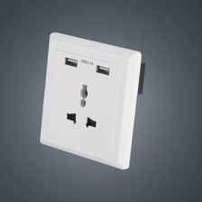 Chine Chargeur mural britannique USB AC240V 16A Chargeur double USB Chargeur série 86 * 86mm 5V 2.1A fabricant