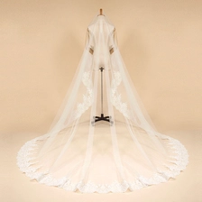 China ZZ Bridal Lace Edge Bridal Wedding Veil 2017 neues Design mit Kamm Hersteller