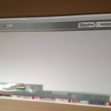 Chine 17,3 pouces 1600 * 900 innolux brillant épaisseur 40 broches LVDS N173FGE-L23 Screen de l'ordinateur portable fabricant