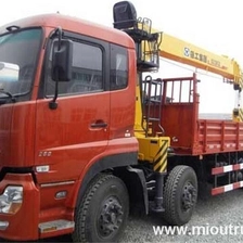 Китай Dongfeng 16T telescopic boom truck mounted crane SQ16ZK3Q for sale производителя