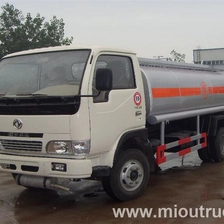 China Dongfeng Frika 4x2 Tanque do caminhão, venda quente do tanque de combustível do caminhão fabricante