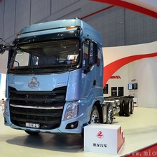 Tsina Dongfeng chenglong H7 8 * 4 320HP Tractor Truck Manufacturer