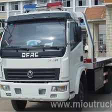 China Hot product of DongFeng brand road wrecker Wrecker truck in China pengilang