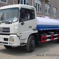 China New Dongfeng exportação profissional 10000L caminhão tanque de água de aço inoxidável fabricante