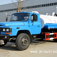 China Dongfeng CLQ5100GXE4 140 tahi sedut lori, 4 * 2 8CBM 5 tan kecil tahi sedut lori pengilang