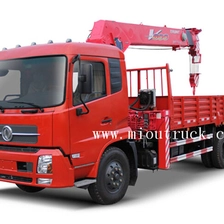 Trung Quốc nhà máy sản xuất bán 4 * 2 dongfeng UNIC xe cần cẩu nhà chế tạo