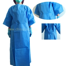 China Krankenhaus Wegwerf Chirurgische Patient Gown mit kurzen Ärmeln Hersteller