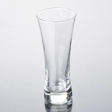 China 350 ml 12 oz gebogen bierglas aangepaste pilsner glazen kwaliteit Duitse pilsner glas groothandel fabrikant