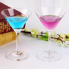 China Elegant and exquisite types of martini glasses,standard martini glass size supplier manufacturer