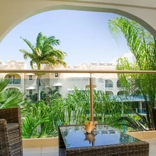 China Outdoor Glass Railing System China Factory, SS304 SS316 Deck Porch Balcony Glass Balustrade manufacturer