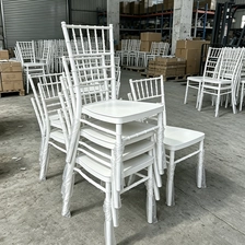 China Factory Wholesale White Chiavari Chair Stackable Hotel Banquet Chair Bulk Supply for Event Rental Business manufacturer