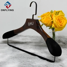China Custom Top Quality Swivel Hook Flocking Bar Wide Shoulder Wooden Hangers China Manufacturer manufacturer