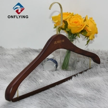 China Custom Logo Durable With Non Slip Bar Wooden Hangers for Clothes China Factory manufacturer
