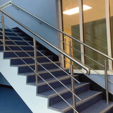 Chiny 900 1500mm height corssbar railing producent