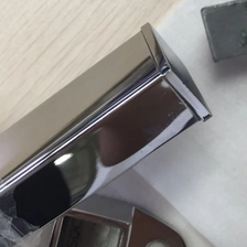 Cina top in acciaio inox ringhiera di vetro rotaie montaggi del corrimano produttore