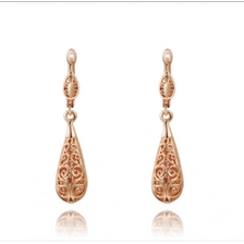 الصين 18K Rose Gold Hollow Out Fashion Filigree Earrings for Women Christmas Jewelry Gifts الصانع