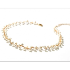 China Professional Manufacturer Zinc Alloy Gold Artificial Pearl Short Necklace for Woman manufacturer