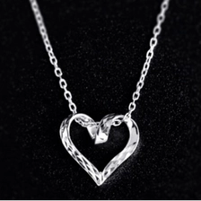 الصين platinum gold heart shape necklace pendant manufacturer الصانع