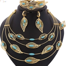 China High Quality Fashion Dubai Gold Leaf Design Green Crystal Jewelry Set Supplier from China manufacturer