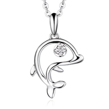 China Professional Manufacturer 18K Gold Necklace Diamonds Dolphin Pendant for Woman Hersteller