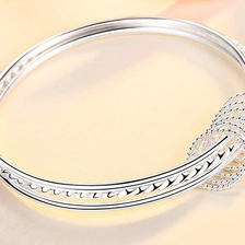 China Special Sterling Silver Bracelet Bangle for Woman Christmas Gift Silver Bracelet manufacturer