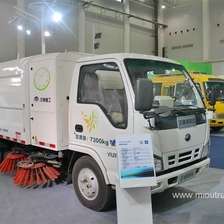 Tsina 2016 bagong 68hp 4X2 electric Street at kalsada walis Manufacturer