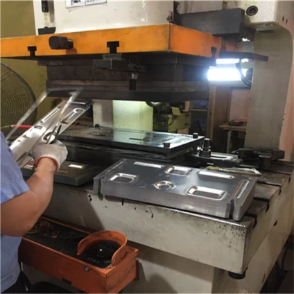 China OEM Sheet Metal fabricationb Stempeln von Teilen mit Aluminium-friom Custom Factory in China Hersteller