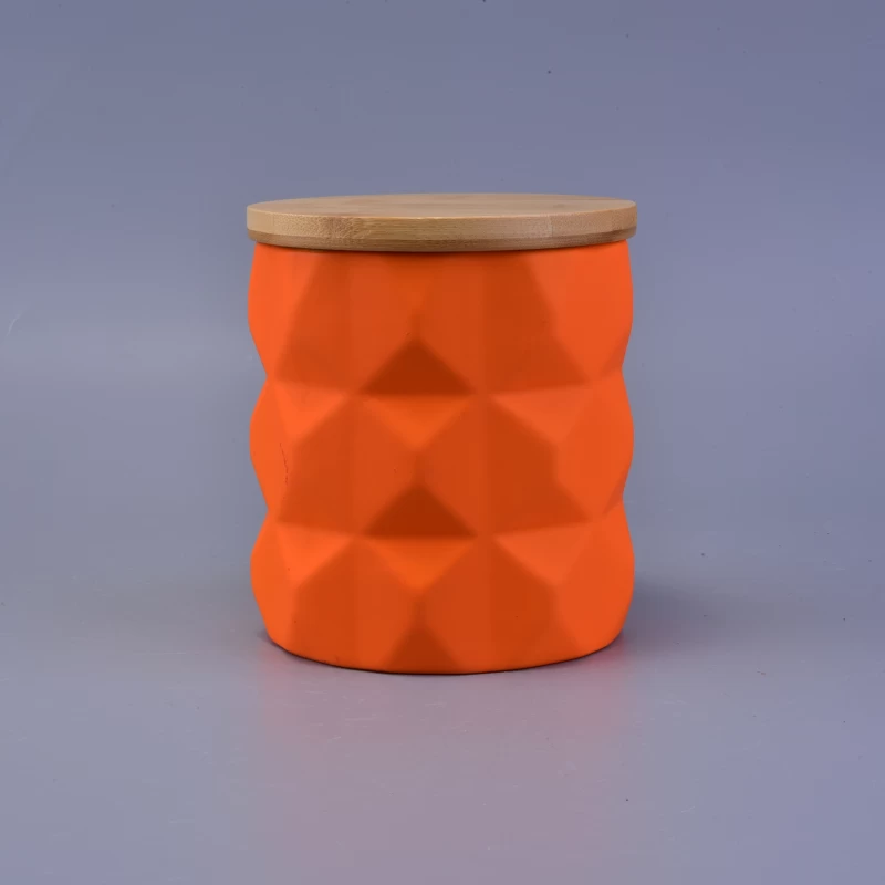 Matt ceramic candle jar with wood lids