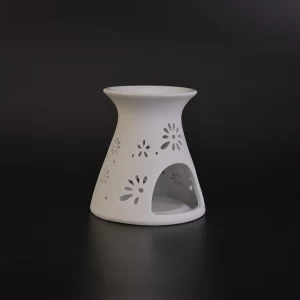 Einzigartiger handgefertigter weißer Keramik-Aromabrenner für frische Luft