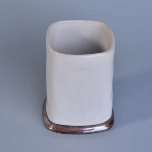 Weiße Keramik-Duftkerzengefäße