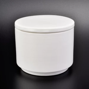 Hochwertiges weißes Keramikkerzenglas mit Deckel purer Dekoration