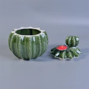 einzigartiger grüner Keramikkerzenhalter mit Deckel