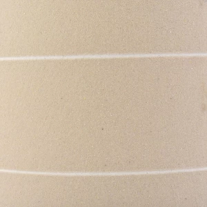 gebogener Boden mattgelb Keramikkerzenglas mit weißen Linien