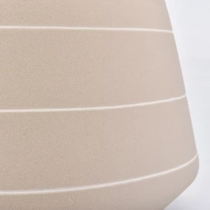 680ml gelber Keramikkerzenbehälter mit weißen Linien
