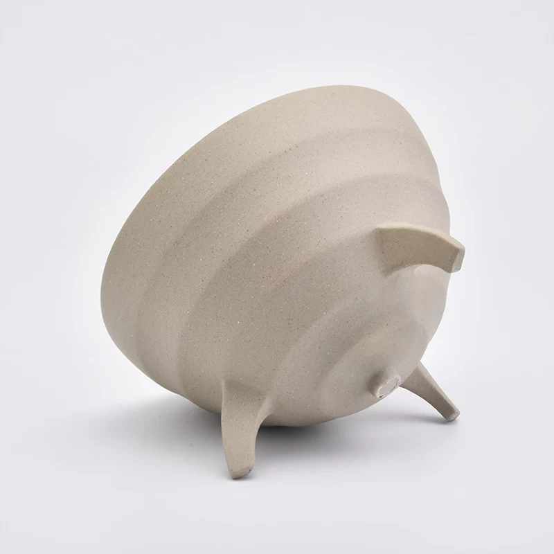 Unique design ceramic candle vessels for home fragrance