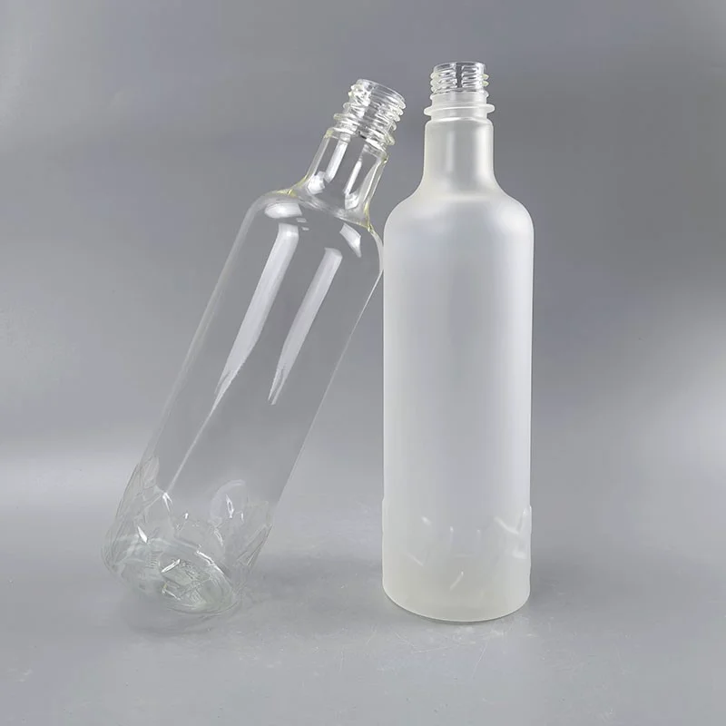 China Custom PLA 750ml Frosted Plastic Bottle for Wine Whisky Drinks Liquor Spirit Champagne Vodka manufacturer