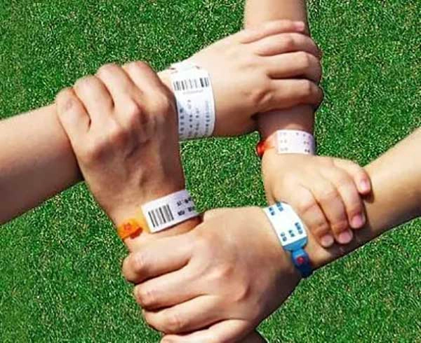 医療 RFID 使い捨てリストバンドの機能は何ですか?