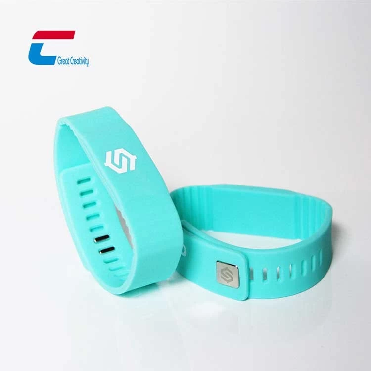 NFC Silicone Wristband RFID Band Waterproof Debossed Logo Printing NFC  Bracelet for Social Media Share - China NFC Wristband, Silicone NFC  Wristband