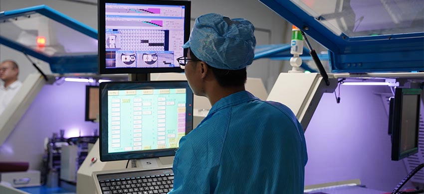 Automatic label inspection machine