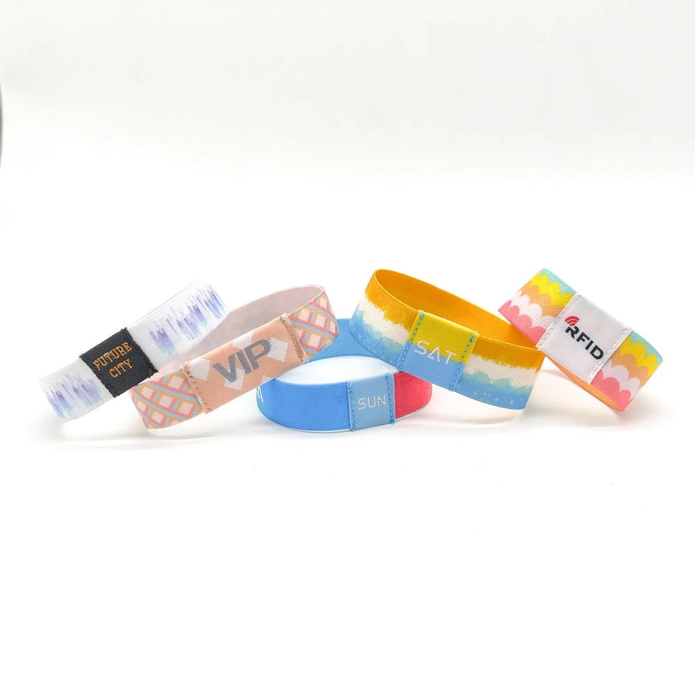 Chine Cadeaux promotionnels personnalisés Transfert de chaleur NFC RFID Tissu en tissu élastique et bracelet pour l'événement fabricant