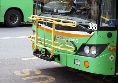 China Bike rack for bus:Bikes double as bus fares May 15-19 manufacturer